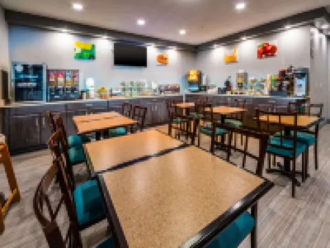 Quality Inn & Suites Hotels in Vermilion County