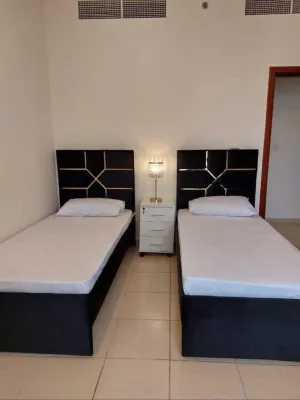 Deluxe master bedroom for seven people Hotels in Abu Hail