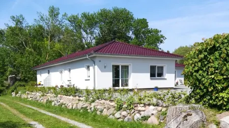 Apartment Wiek new building, center, near the harbor, car Stellpl Terrace, W-LAN