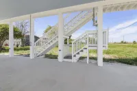 Come relax at The C Palace - New Home