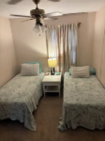 Lakefront, Amazing Views, Boat Rentals Available