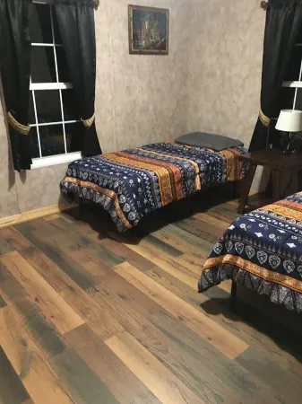 Centrally located between Bryson City, Sylva and Cherokee.5 mins to the Casino.