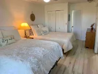 All Your Vacation Needs! Walk to the Slopes!