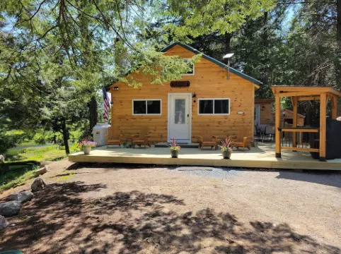 Waterfront "Rivah Lodge",Ultimate "OFF GRID" ExperienceNice Drive to Acadia