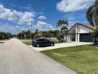 Charming 3-bedroom house with AC and WiFi in fabulous Jupiter, close to beaches