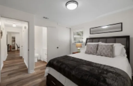 The Prince George House / Midtown Home / Close to Forest General Hospital & USM!