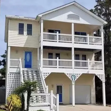 Kitty Hawk Bay Home in Kill Devil Hills, Outer Banks NC, with Bay View