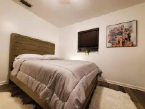 Totally remodeled home in the heart of Tampa! サウス・タンパ周辺のホテル