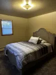 Cute Two Bedroom Cottage in Quiet Setting