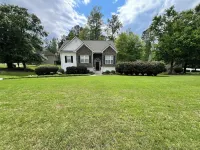 Villa Rica Suburbs – Minutes Away from Six Flags Over Georgia!