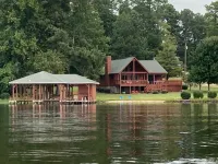 Beautiful 3 bedroom, 2 bath Log Home with Sandy Beach & Expansive Lake Views!! - Wi-Fi
