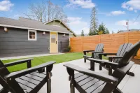 New! The Snoqualmie Casita*Walk to Restaurants and shops