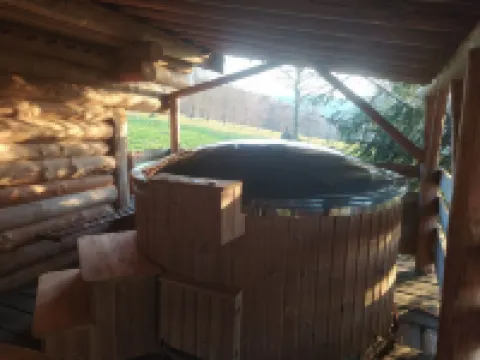 Meet with unusual… you will experience a change of scene! Private spa jacuzzi. Hôtels à : Tendon