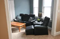 Lower flat steps from the lake and downtown