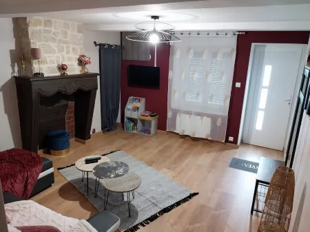 "Les 4 Fils Aymon" House overlooking the Meuse.