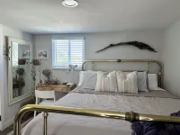 Charming studio in delightful La Mesa with WiFi, AC and Deck 데파트망 오브 일렉트리컬 앤드 컴퓨터 엔지너링 주변 호텔