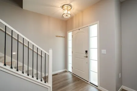 Built in 2021- close to UIHC and Shopping