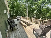 Lakefront Escape close to Clemson and Seneca