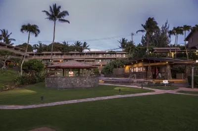 Renovated 2 BR West Maui Condo (with AC), Ocean View, Sandy Beach Hotels near Kapalua Airport