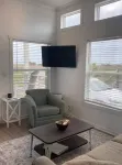 Goose Island Flats - The Ibis 1 BR 1 BA