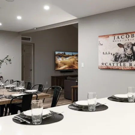 Your Home Away from Home: Pool, Games, Hot Tub, Mini-Golf, BBQ, Luxury Home