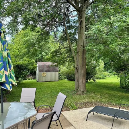 Charming house - minutes from downtown, walking distance to Ingersoll!