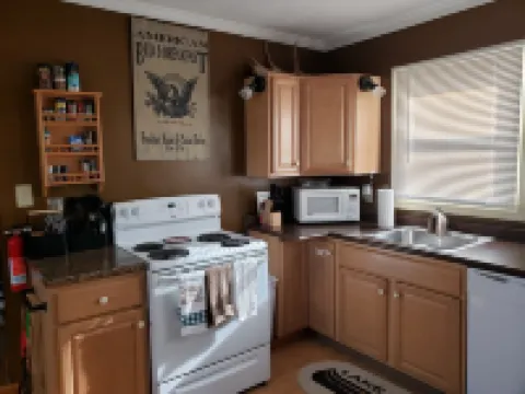 Pymatuning Lake  Cottage!