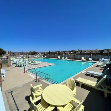 Stylish Coastal Retreat in the Heart of the Obx 2Br•2BA•Pool•Tennis•Patio•WiFi