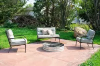 The Yellow Door Place! Convenient & Sleeps 6! Hotels near Laurium Manor Mansion Tour