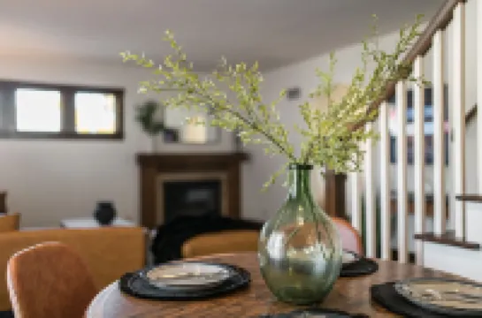 Mynte House l Modern 4BR Near Mayo, Fast WiFi, Parking, Office, Bidet