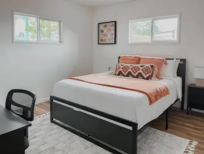Beautiful Coast Home 3 Minutes From Beach!