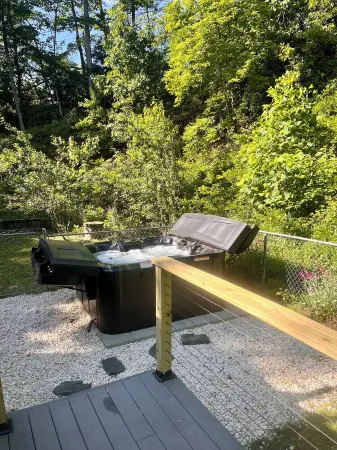 Private Mountain Haven: Hot Tub, Hiking & Activities Nearby Отели в г. Краб Крик