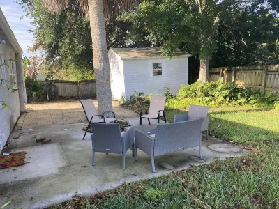 Rock Ridge I. Private and close to everything. Hotels near Vero Beach Farmer's Market