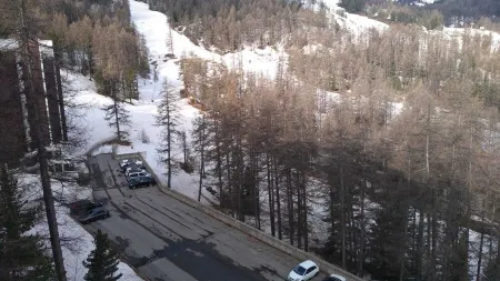 Appartement Cosy Pied de Piste Отели в г. Вар