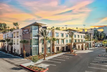 Hampton Inn & Suites Mission Viejo Отели рядом с достопримечательностью «оз. Мишн-Вьехо»