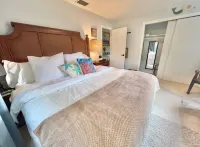 Mermaid's Cottage West Palm Beach —For People Who Love the Water!