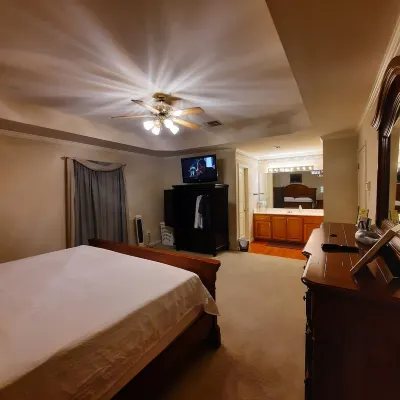 Awesome location, great parking, with a park in our backyard Hotels in Houma