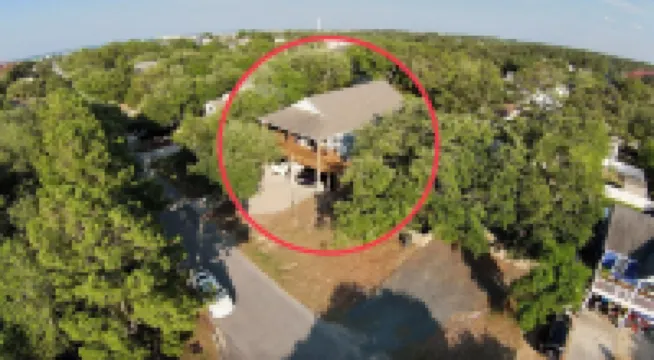 Poseidon's Getaway - Beach House: OUTDOOR HOT TUB, 2 King Beds, and 1 Queen Bed