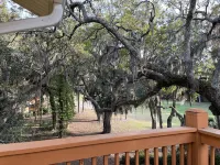 New rental overlooking Plantation Course 9th tee box. 1500 sq feet, smoke free. Hotels in Edisto Beach