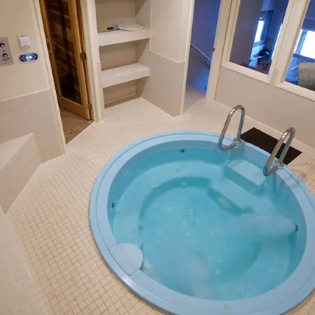 Play and Stay! Enjoy the Outdoors Then Relax -Private Hot Tub & Sauna. Sleeps 12