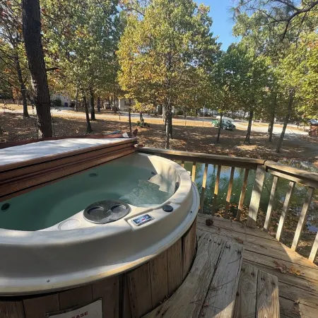 3 Crosslake ROMANTIC Log Cabin in the woods. Hot Tub & Wood Burning Fire Place.