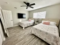 🏖️Perfect Summer Waterfront Retreat,🏖️ MINUTES to BEACHES, 💦PRIVATE POOL