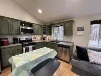 Quiet 2 Bedroom House