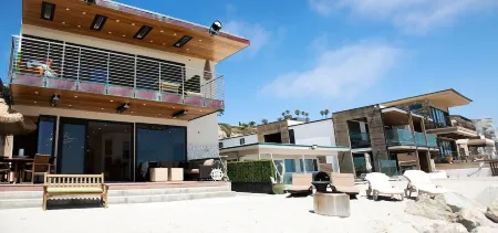 Magical OceanFront home  in Capistrano Beach. All the comforts of home and more!