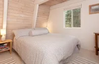 Modern and Private A-frame Near the Lake Hotels near Lost Sauna Co