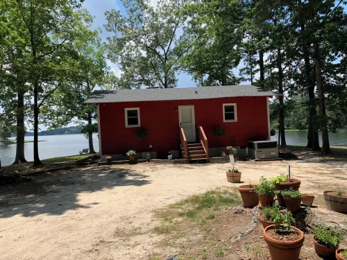 Lakefront spectacular view