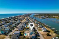 Spacious 5 BR House with Private Pool and ICW views