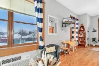 Convenient Condo On South Haven Black River