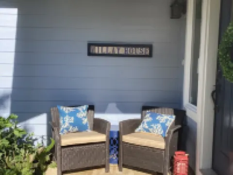 Cozy coastal home near ocean beaches, hiking, and more! Hotels in Port Orford