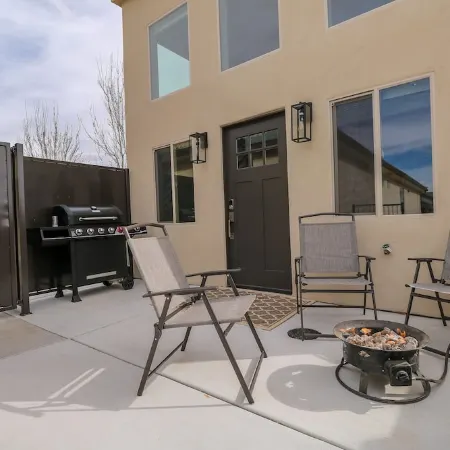 Secluded casita minutes away from Sand Hollow State Park and Zion National Park